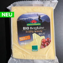Laden Sie das Bild in den Galerie-Viewer, Bio Bergkäse kräftig-würzig